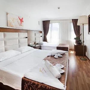 Hotel Santa Pera, Istanbul